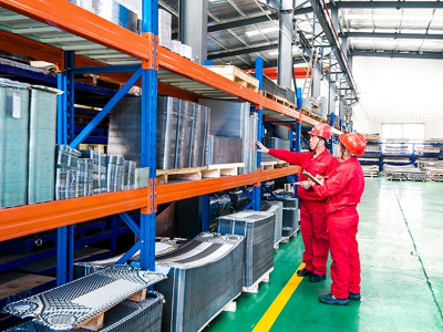 瑞普特板片倉庫現(xiàn)場(chǎng)